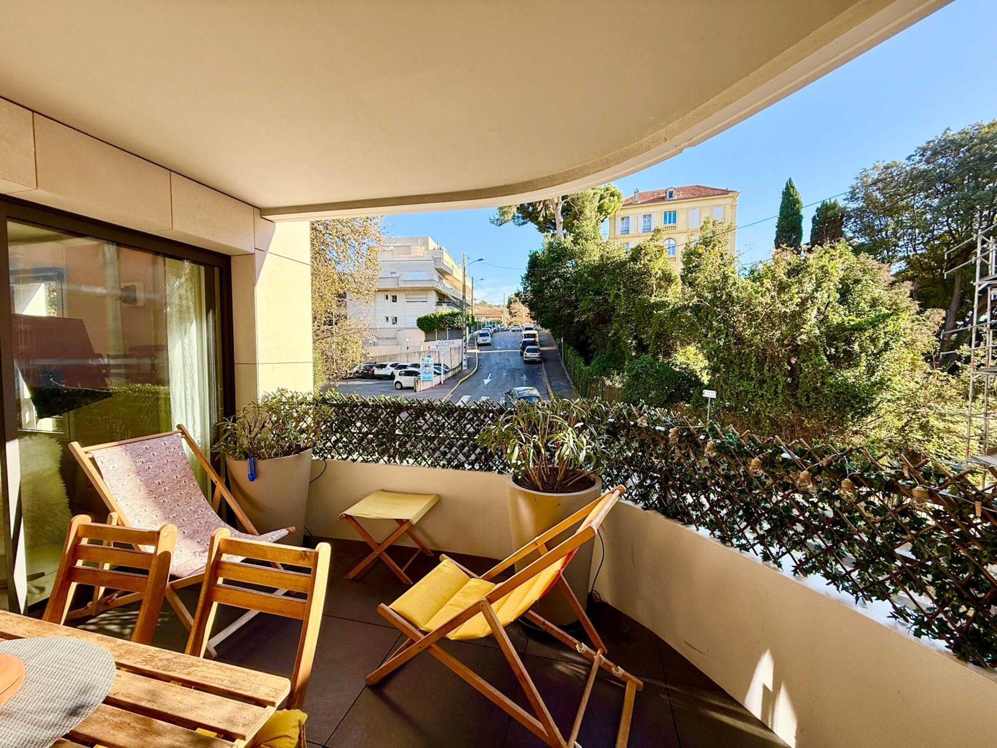 A011-superbe Avec Terrasse Sauna Jacuzzi Appartement Cannes